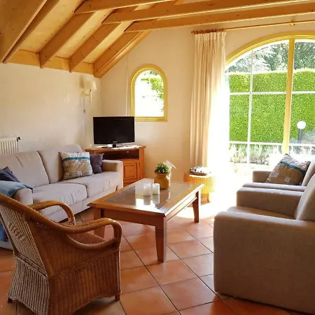 בית נופש Boutique Holiday In Guelders With Garden פוטן